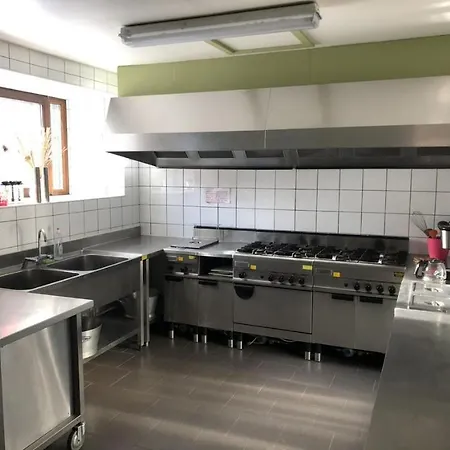 Semesterbostad Les Cent Fontaines Modave